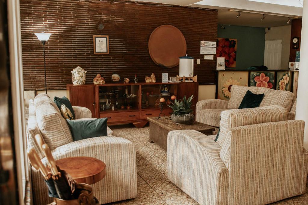 Eco Hotel Mariscal - image 4